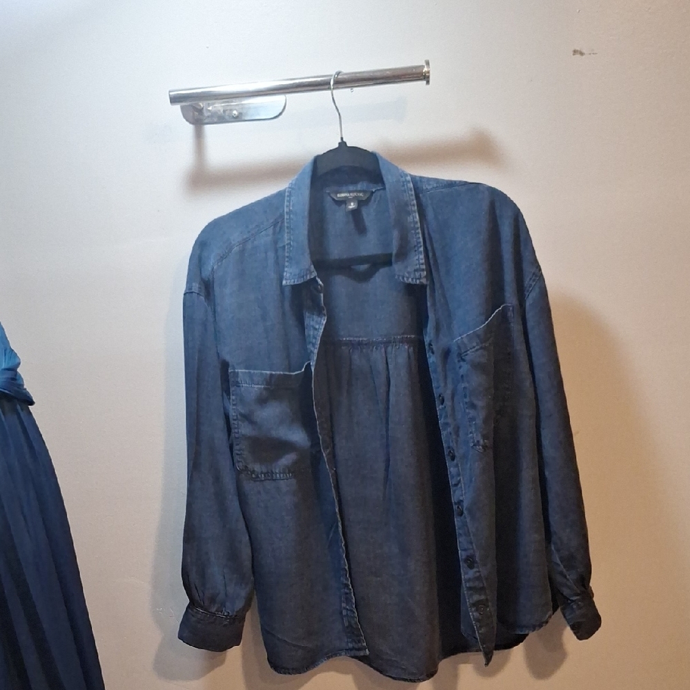 Banana Republic Denim Blue Button Down Shirt